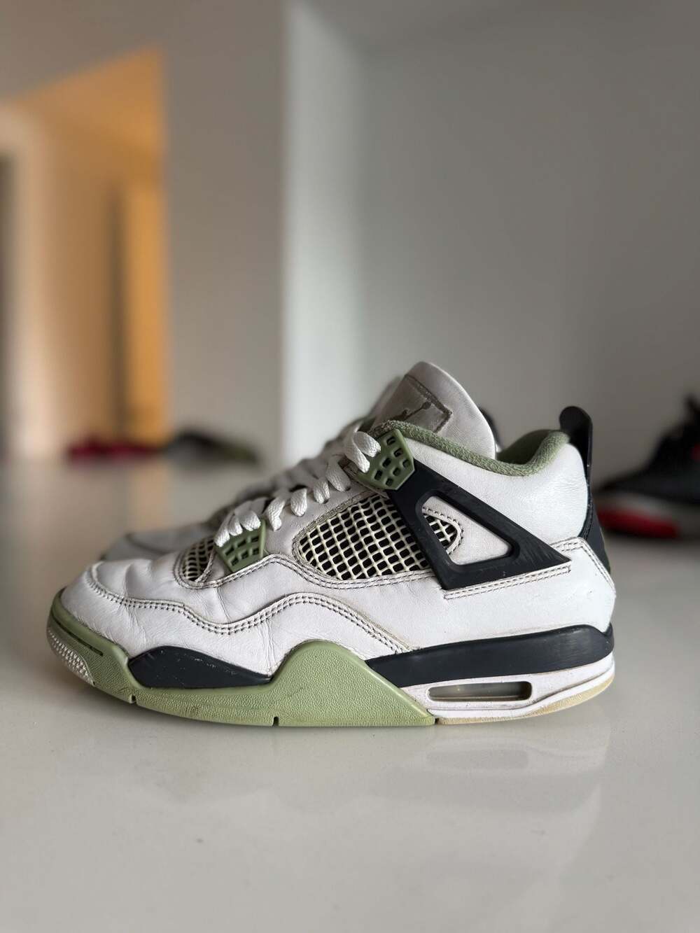 Air Jordan 4 Retro Seafoam Women's Sneaker AQ9129-103